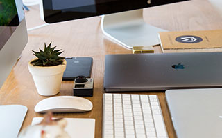 我承认我上头了，别再问“哪里有“黑料每日””了：学会识别假客服话术；学会识别假客服话术